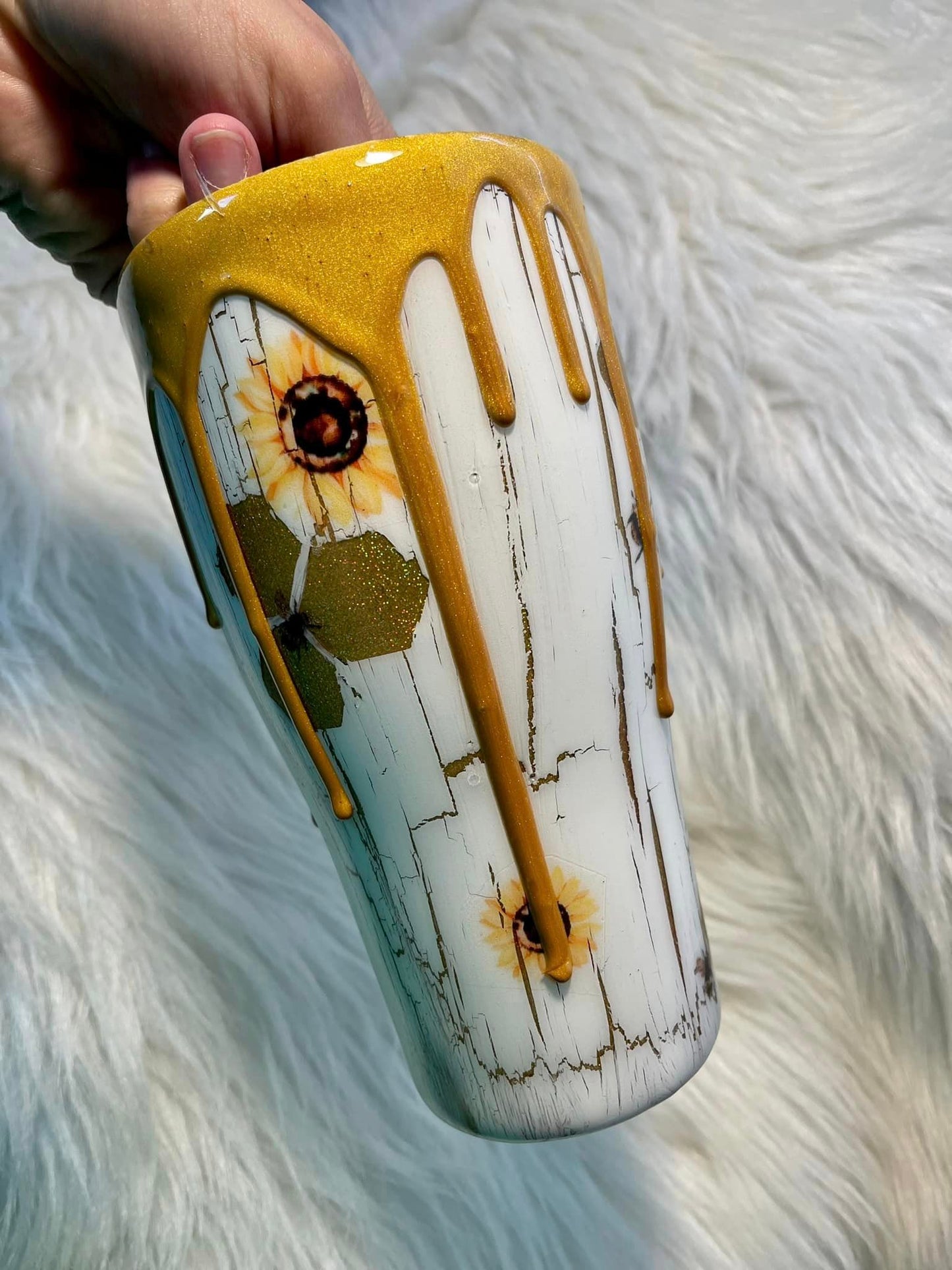 {MTO} 3d Drip Bee Cup